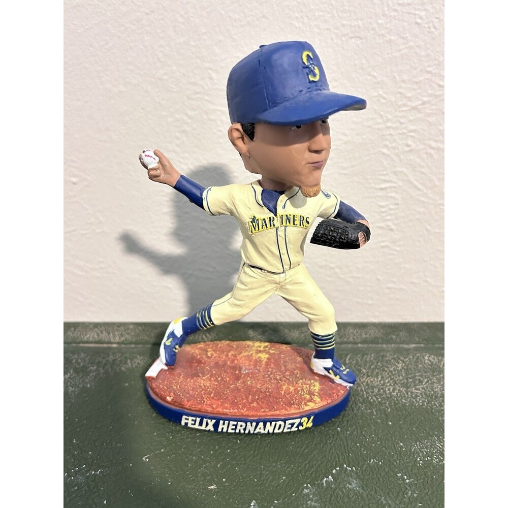 Seattle Mariners Felix Hernandez Bobblehead 2016 SGA No Box